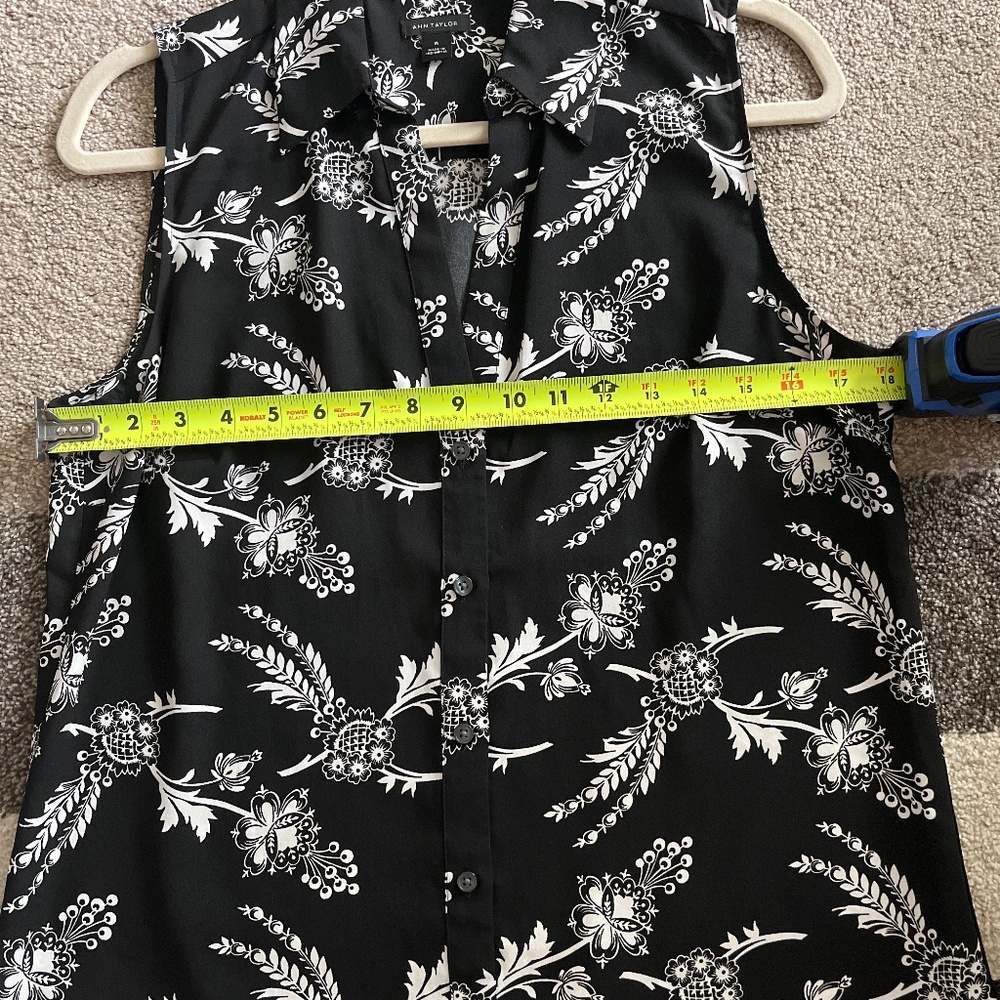 Ann Taylor button blouse